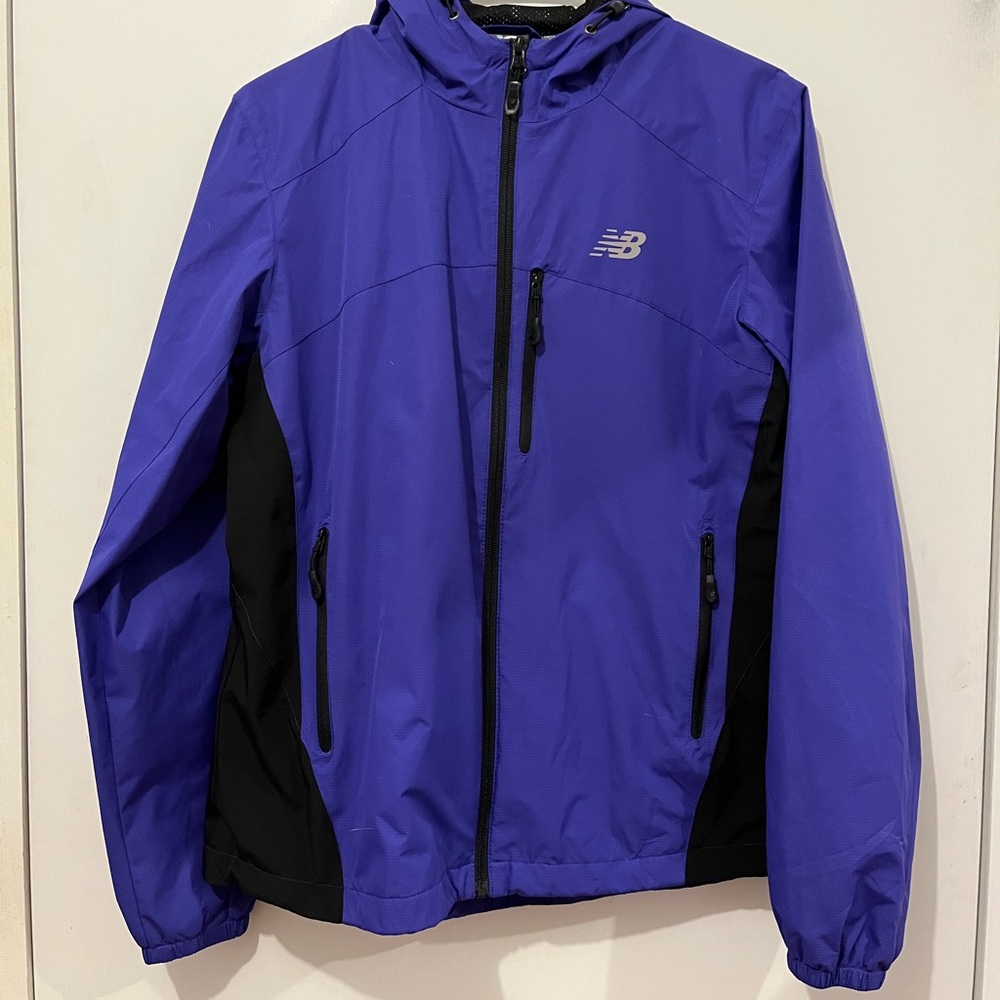New balance windbreaker